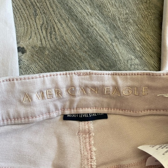 American Eagle Women’s High Rise Distressed Jegging, size 6 - Picture 3 of 9